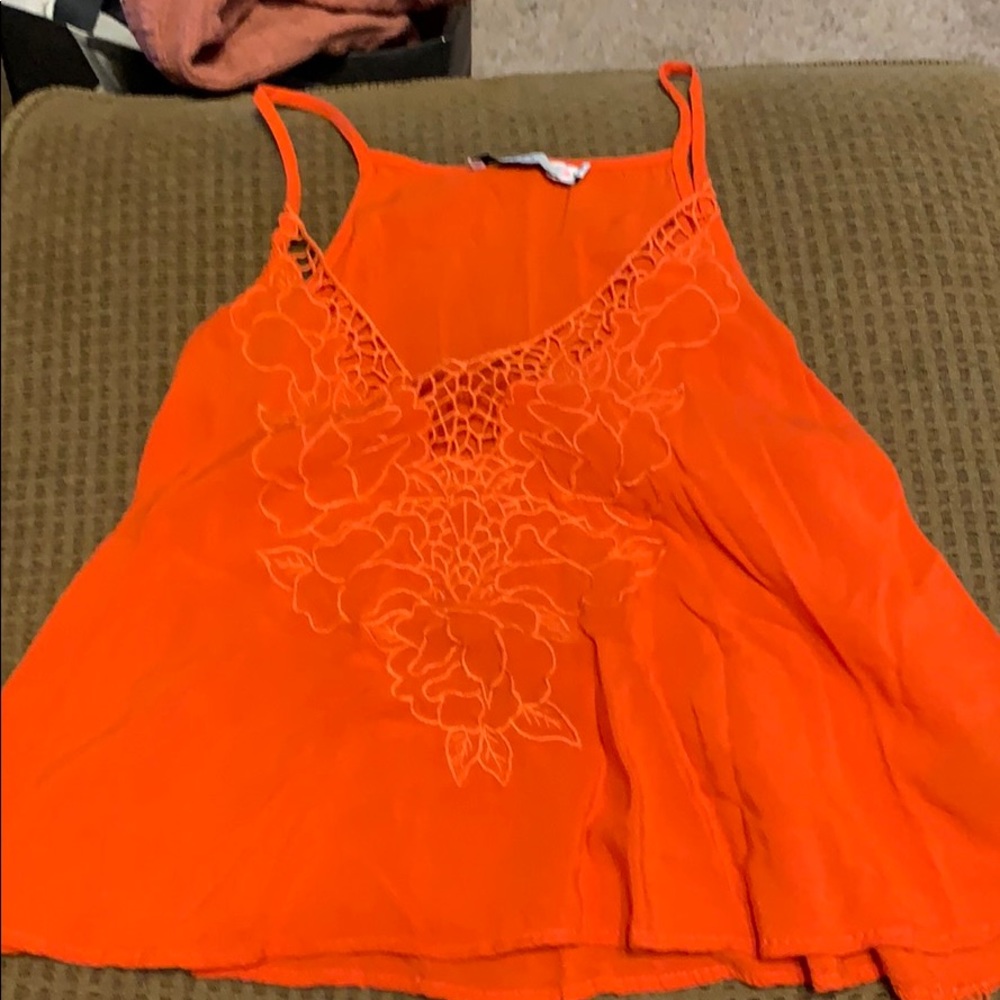 Lace design orange crop top